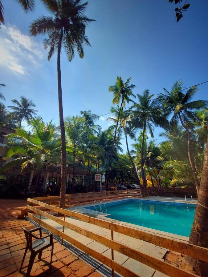 Coconut Garden Beach House Malvan Exterior photo